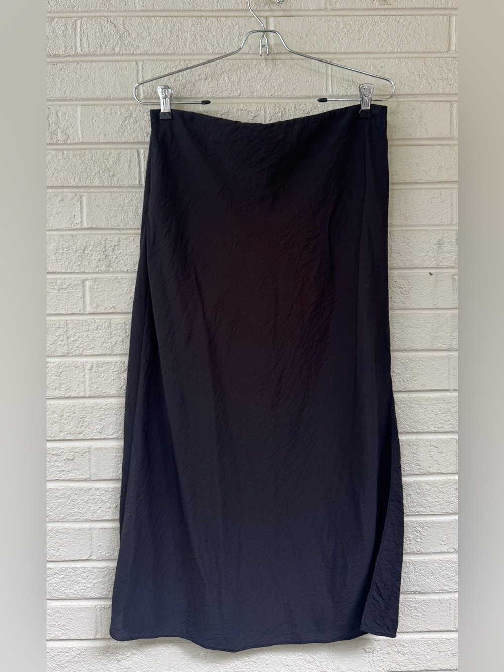 Madewell Satin Midi Slip Skirt in black NWT